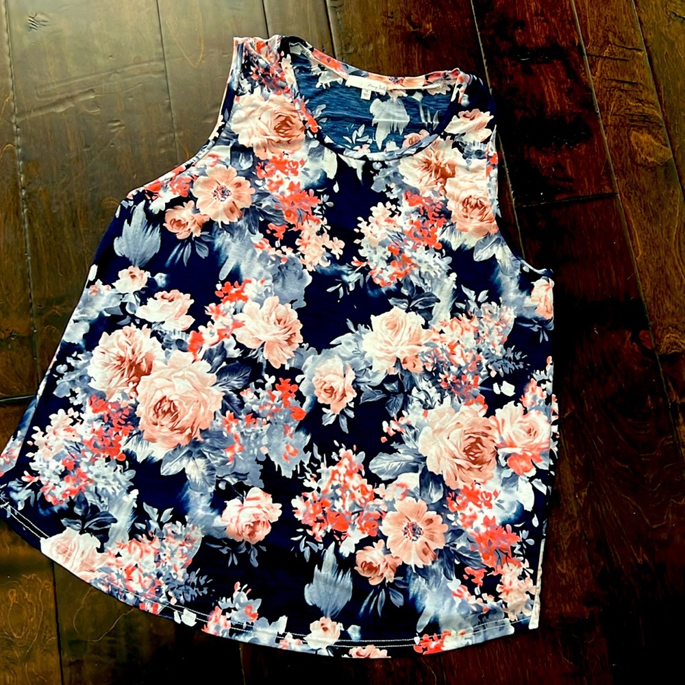 Honey Belle floral sleeveless shirt size 1X
